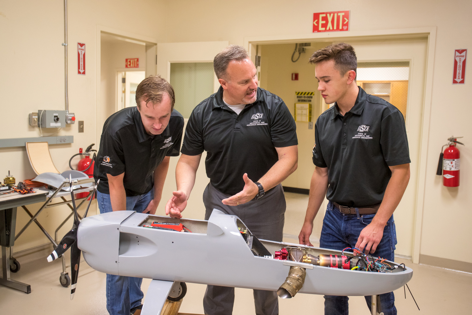 mechanical aerospace engineering student research project